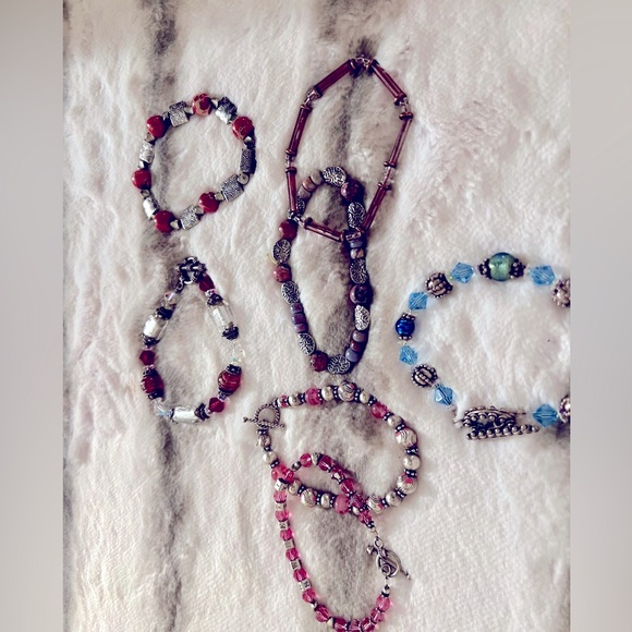 Handmade stackable beaded bracelets - comes as bundle of all bracelets in photos - Picture 2 of 2